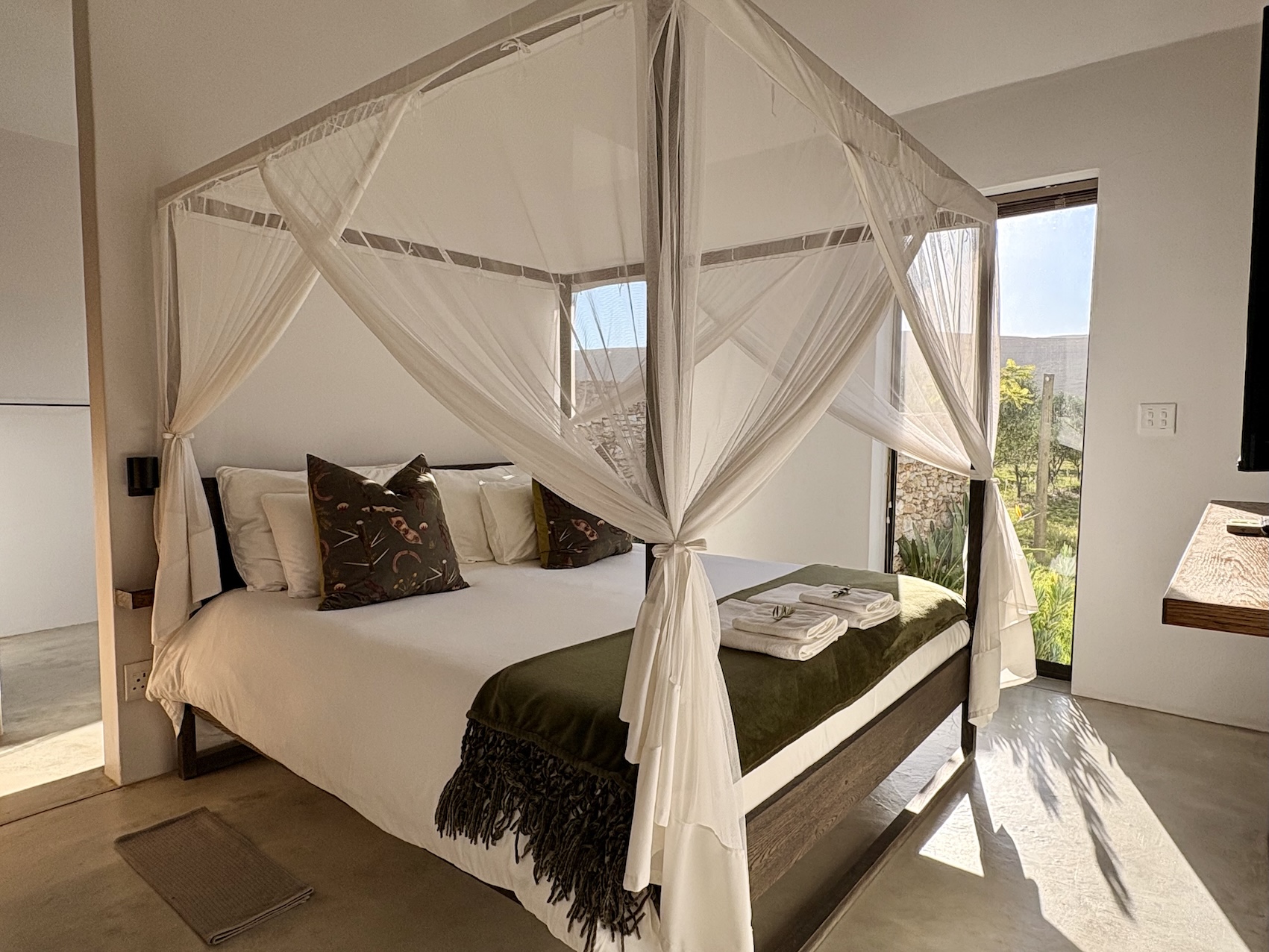 Fairy Flycatcher bedroom
